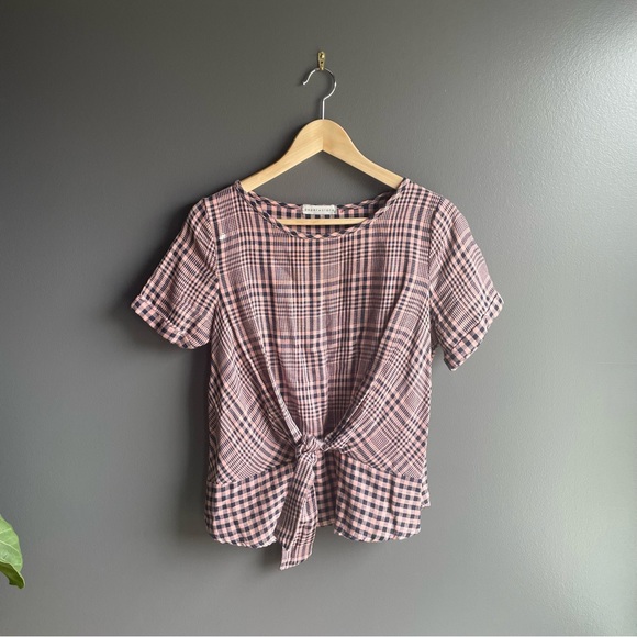Paper Crane Tops - Paper Crane Pink and Navy Plaid Tie Front Cropped Blouse Size Small